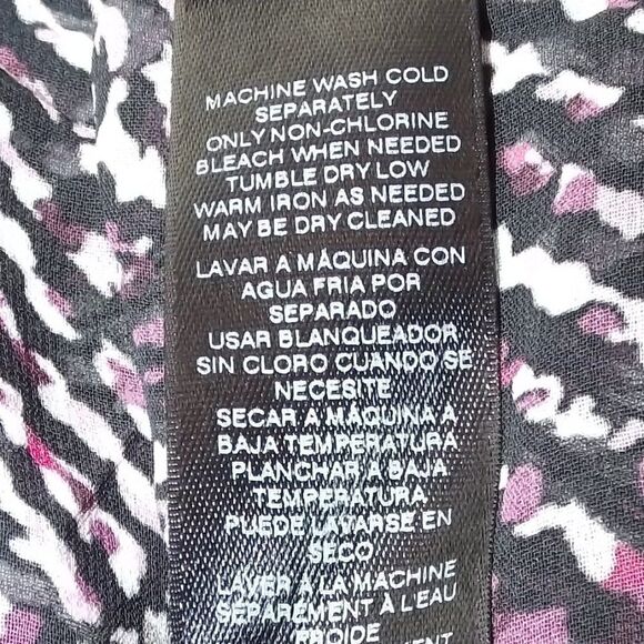 WHBM Dress, M, Smocked Neck/Keyhole, Sleeveless, Black/Purple-White Geometric - Picture 14 of 14